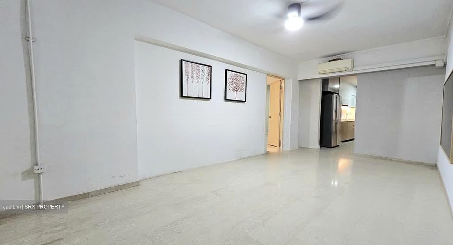 Blk 138 Tampines Street 11 (Tampines), HDB Executive #557789581